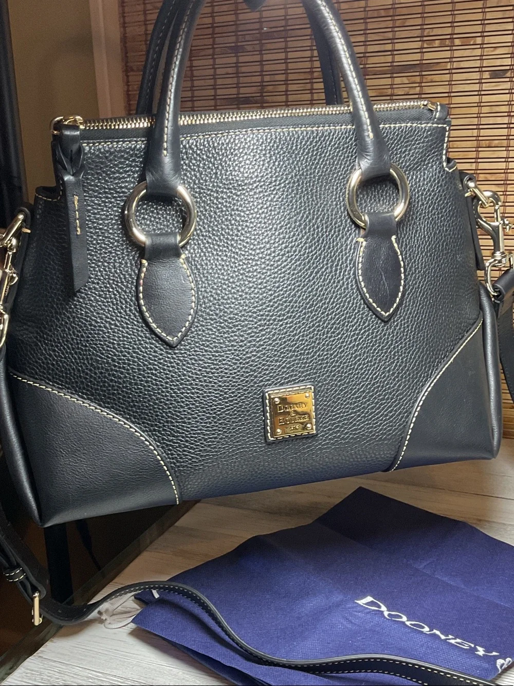 Doone Bourke Satchel 30 pebble leather Black with florentine trim Read